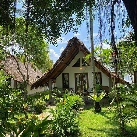 Villa Paradise Bukit Lawang Ngoại thất bức ảnh